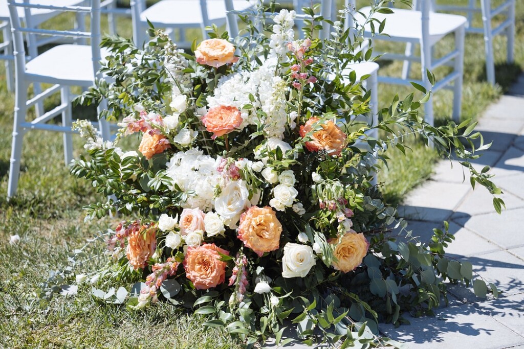 The Great Marsh Estate in Bealeton, VA, set the scene for an elegant Bridgerton wedding with florals by Coterie Member, Flower Guy Bron.