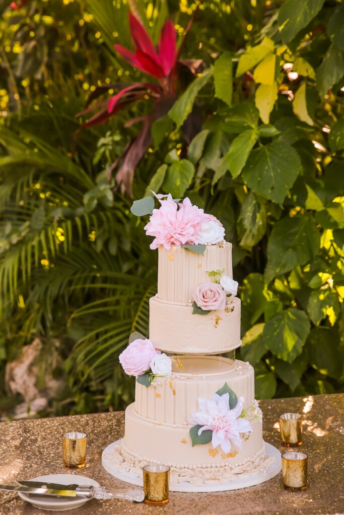 Celebrating 8 years in business, the Borghinvilla wedding venue in Jamaica was the perfect spot for this "One Love" inspired wedding shoot.