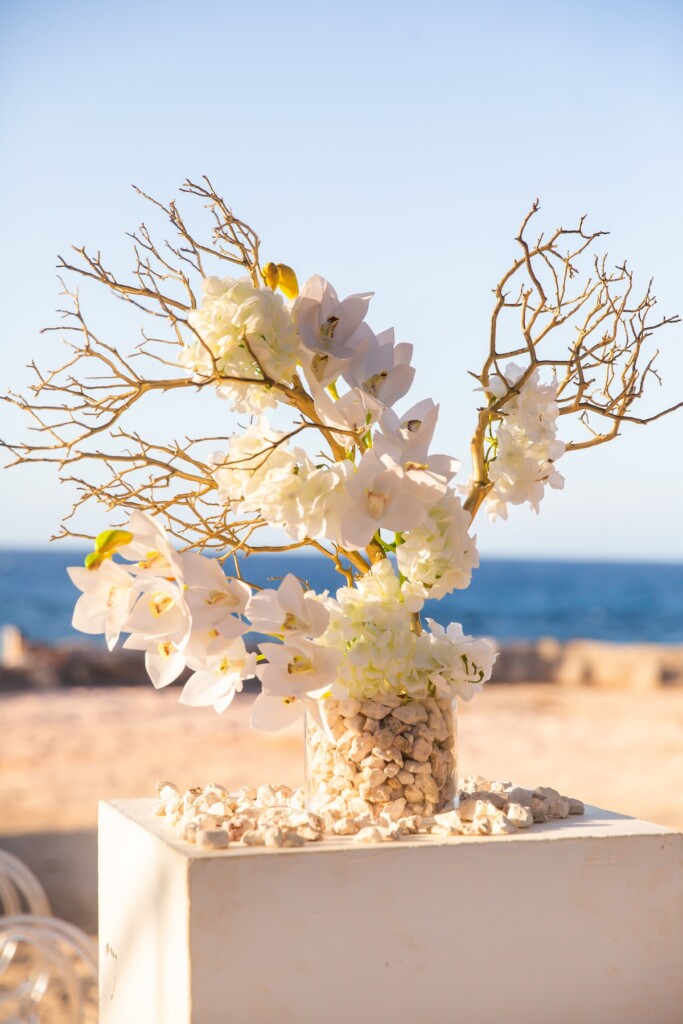 Celebrating 8 years in business, the Borghinvilla wedding venue in Jamaica was the perfect spot for this "One Love" inspired wedding shoot.