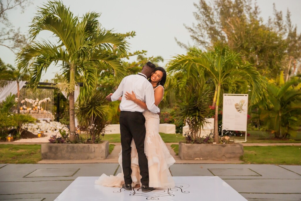 Celebrating 8 years in business, the Borghinvilla wedding venue in Jamaica was the perfect spot for this "One Love" inspired wedding shoot.