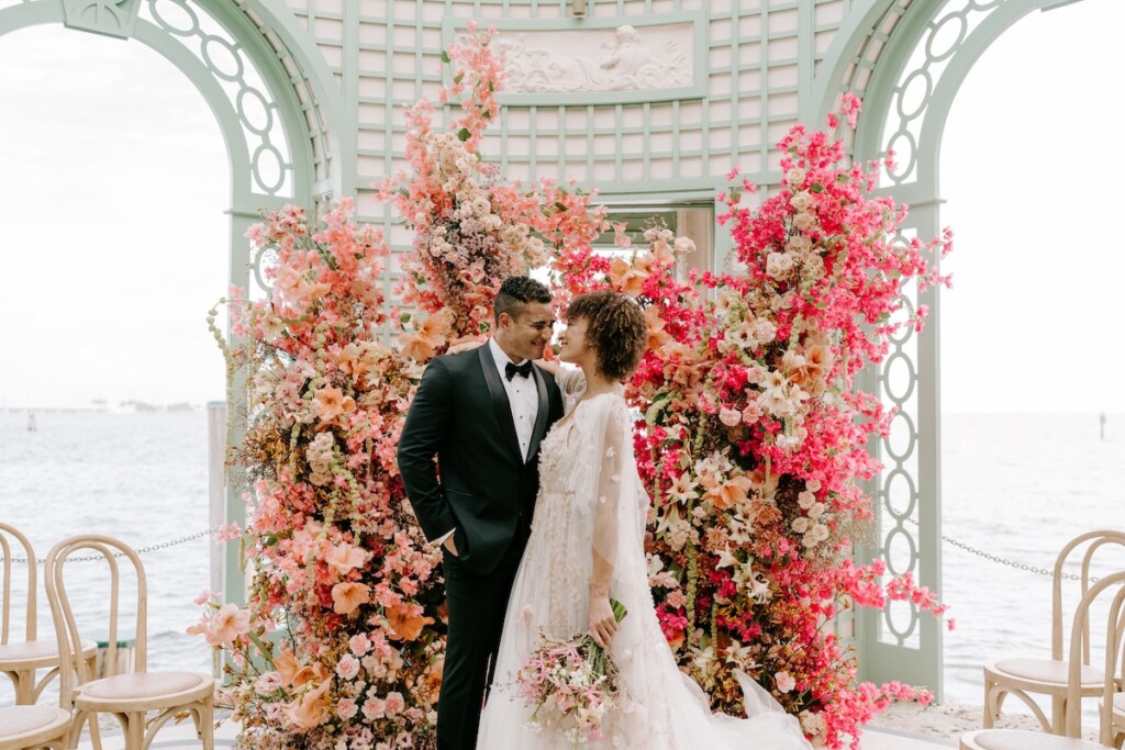 This whimsical wedding-styled shoot at the Tea House and Vizcaya Museum and Gardens in Miami, Florida was featured in Issue 32!