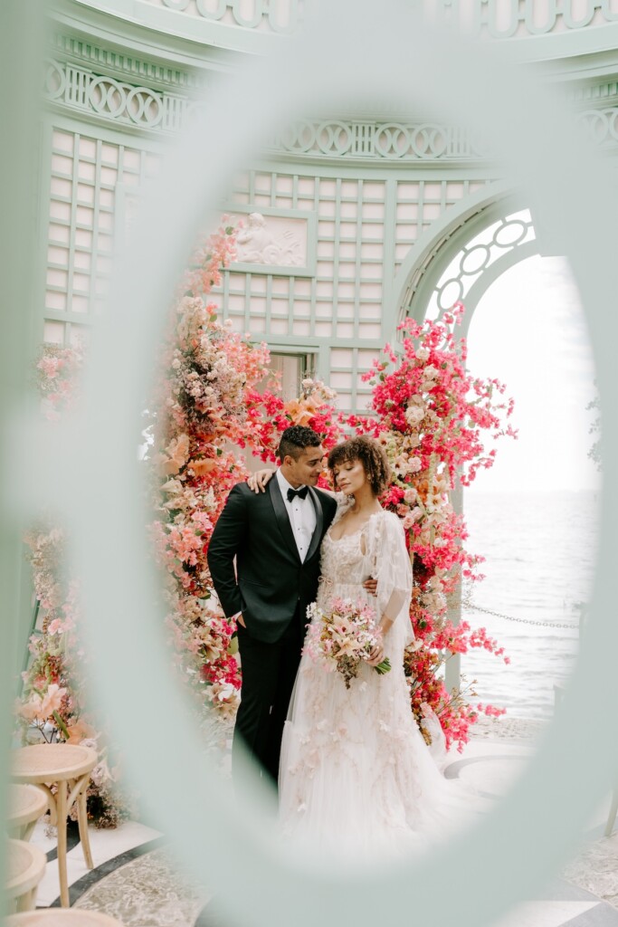 This whimsical wedding-styled shoot at the Tea House and Vizcaya Museum and Gardens in Miami, Florida was featured in Issue 32!