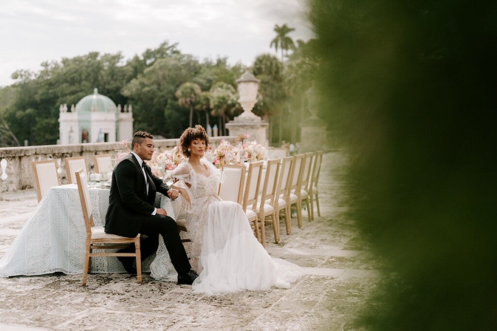 This whimsical wedding-styled shoot at the Tea House and Vizcaya Museum and Gardens in Miami, Florida was featured in Issue 32!