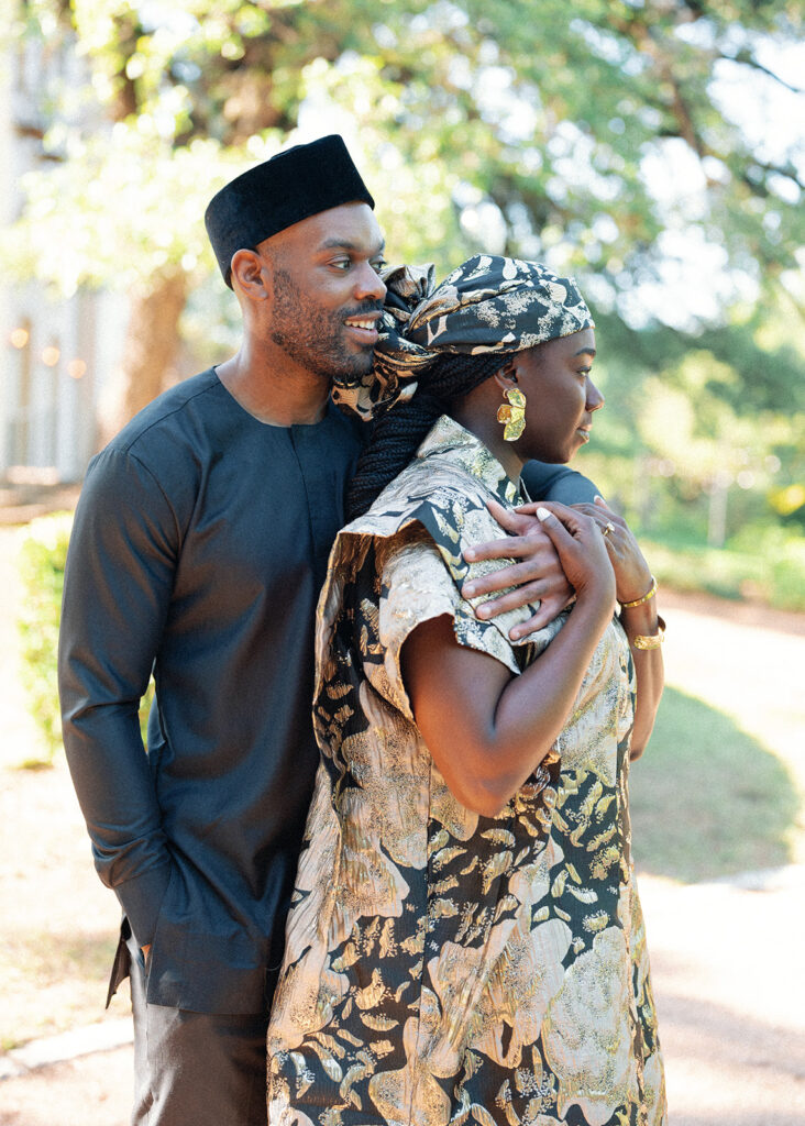 Photographer Esther Makau captured this relaxed and romantic outdoor engagement shoot which featured the gorgeous Laguna Gloria.