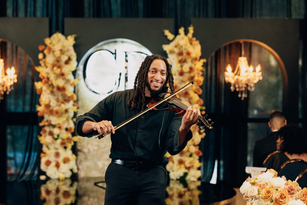 Captured by Coterie member, REEM Photography, this modern Miami wedding had the prettiest copper-hued florals and pretty personalized touches.