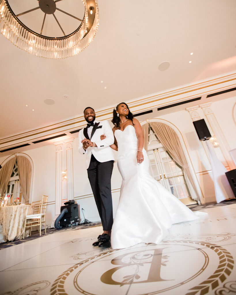 This romantic outdoor garden wedding in Virginia at the Cavalier Hotel and Resort had gorgeous classic details and the sweetest fur baby.