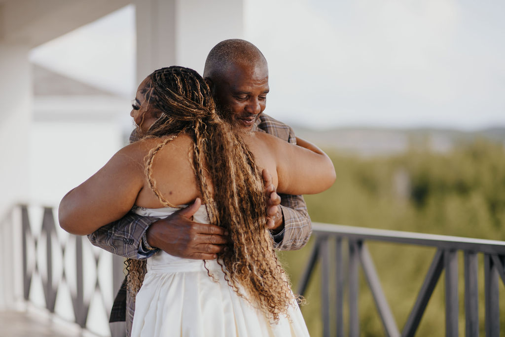 Bohemian glam destination wedding at Excellence Oyster Bay, Jamaica, was filled with heartfelt moments and beautiful Caribbean backdrops.