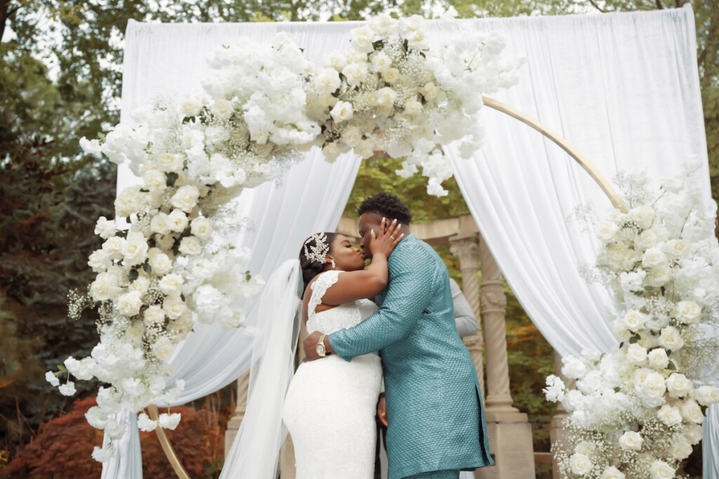 2-day Nigerian wedding weekend experience for over 200 attendees culminated in a modern gold and white wedding in Livingston, New Jersey.