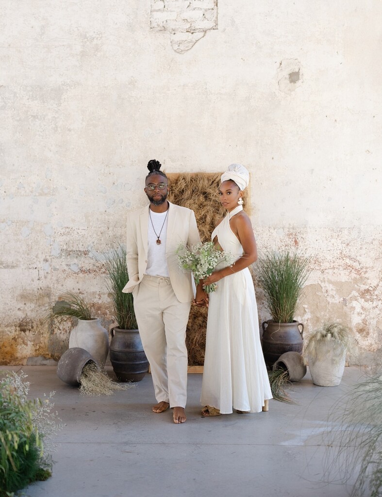 Featuring earthy shades of brown and beige, this outdoor-styled wedding places Blackness centerstage and celebrates the beauty of Black skin. 