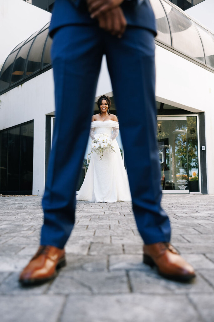 Tonasha and Brandon celebrated their love in a beautiful chic wedding with soft pink and mauve hues, touches of blue, and gold decor details.