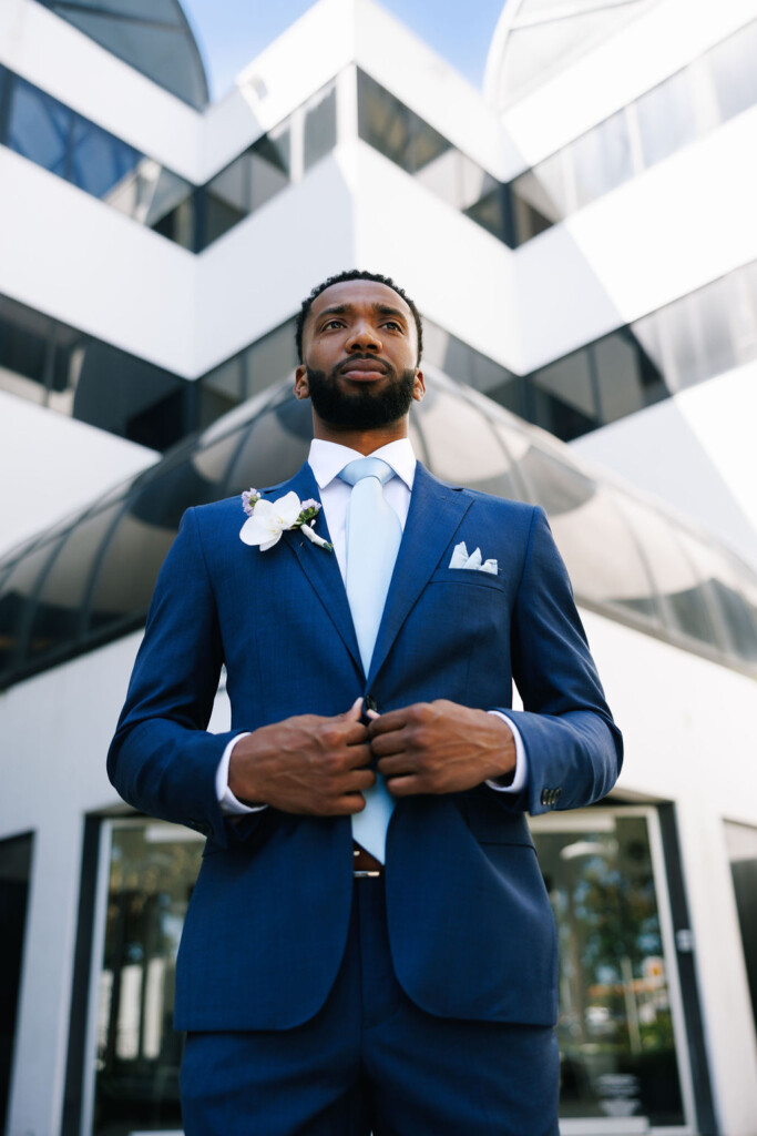 Tonasha and Brandon celebrated their love in a beautiful chic wedding with soft pink and mauve hues, touches of blue, and gold decor details.