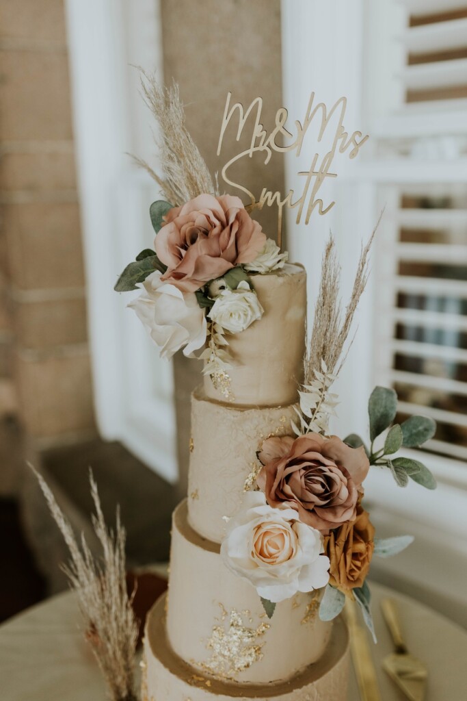 Atiera & Joshua hosted an intimate "Night Before" celebration, followed by a beautiful earth-tone wedding at the Oceancliff Hotel in Newport.