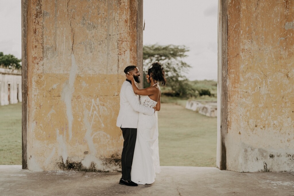 Rafael and Shirea said "I do" in a stylish wedding weekend in Mérida, Mexico, the capital of the beautiful lush jungles of the Yucatan.