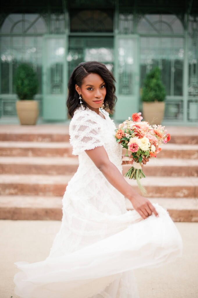 Heather Benge of Styled Shoots Across America created a timeless, elegant wedding editorial on the grounds of Morais Vineyard in Virginia.