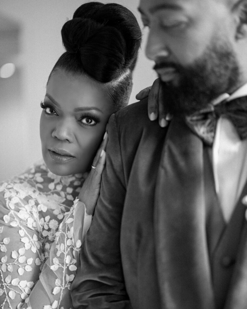 Yvette Nicole Brown and Actor Anthony Davis reflect on their wedding and inspiring love story as MunaLuchi Bride's issue 33 cover couple!